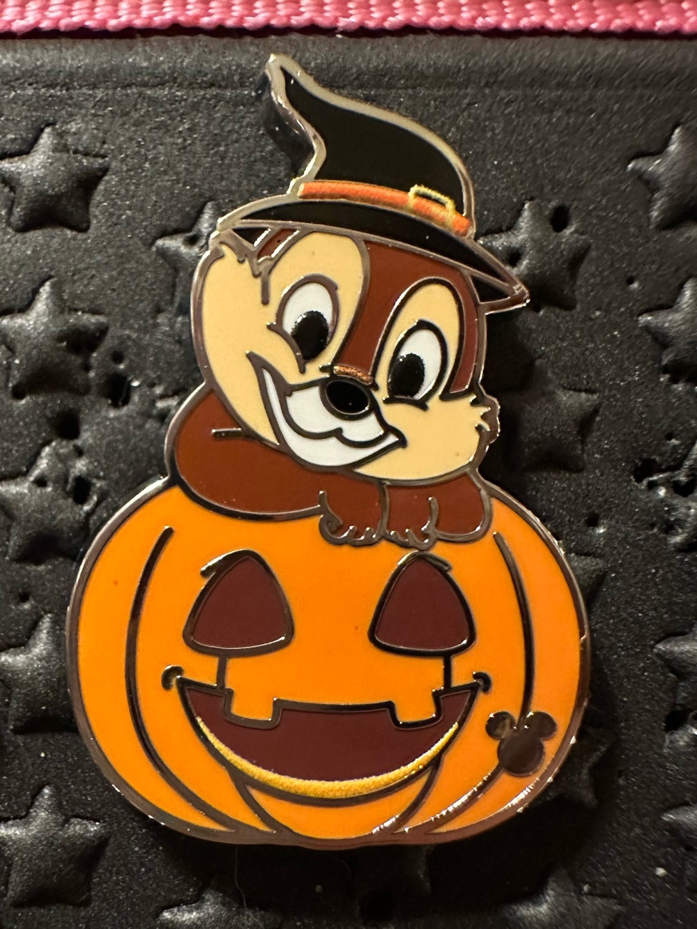 🌸3 for $37🌸 Halloween Chip Mystery Pin